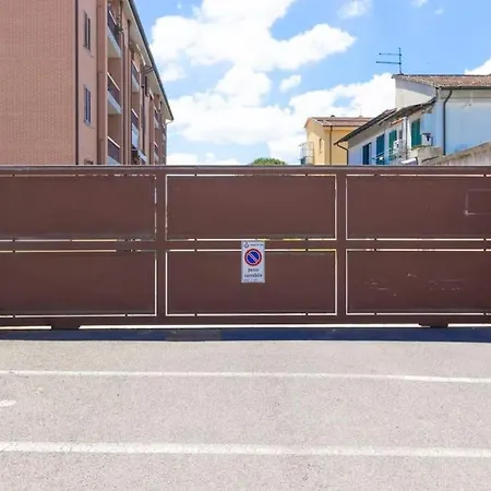 Airport-train Station Ac Free Parking Apartment *