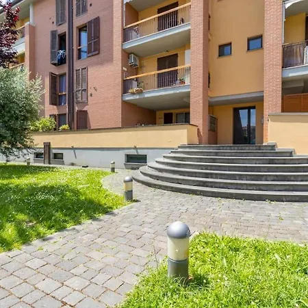 Apartment Airport-train Station Ac Free Parking